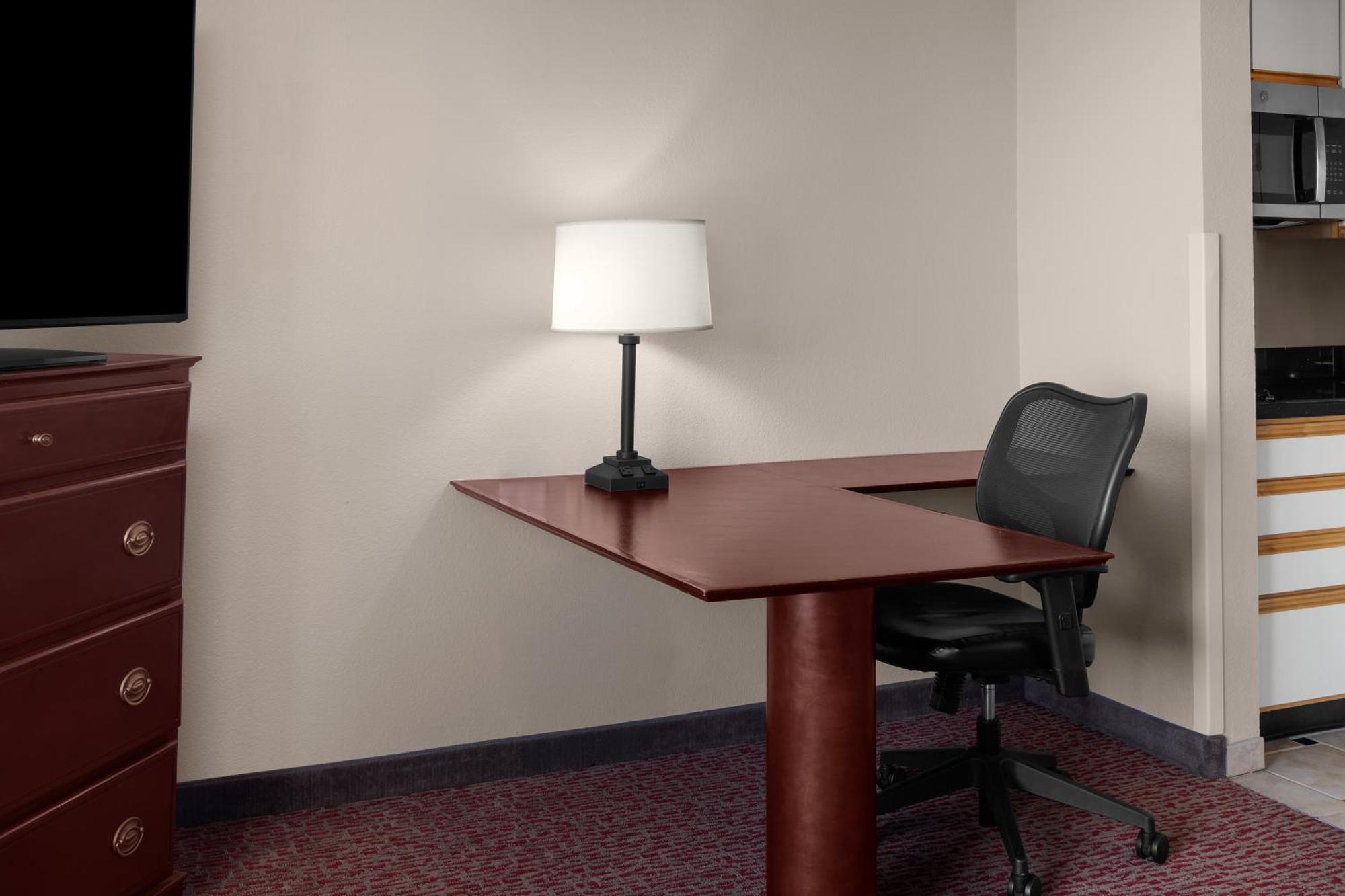 Larkspur Landing Extended Stay Suites Милпитас Екстериор снимка