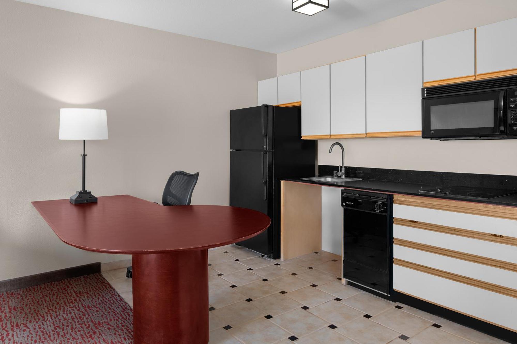 Larkspur Landing Extended Stay Suites Милпитас Екстериор снимка