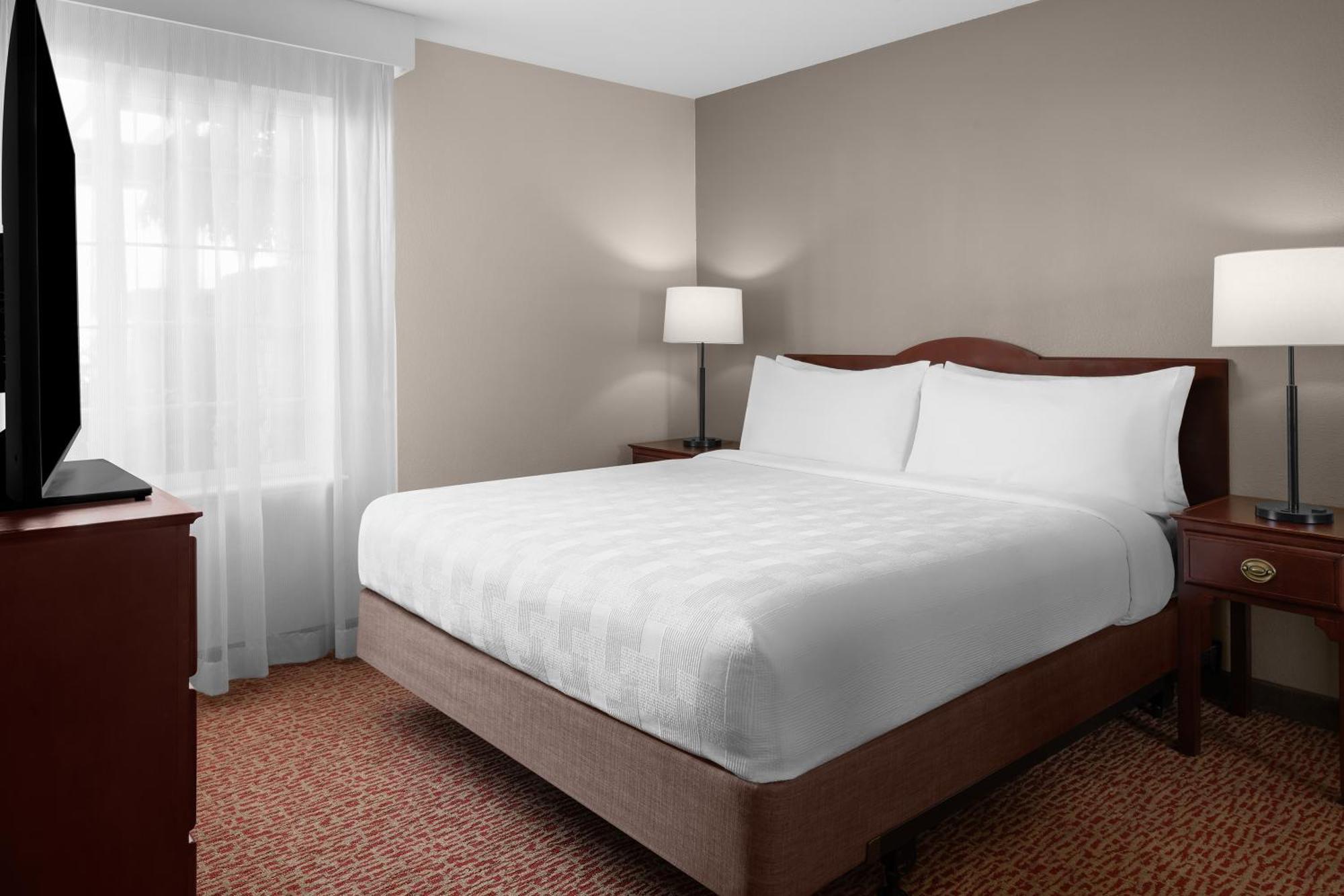 Larkspur Landing Extended Stay Suites Милпитас Екстериор снимка