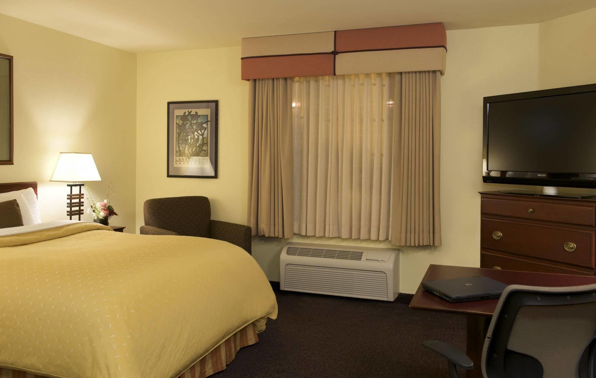 Larkspur Landing Extended Stay Suites Милпитас Екстериор снимка
